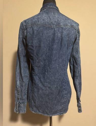 Pepe Jeans EUC  Blue Button Down Shirt with pockets size medium