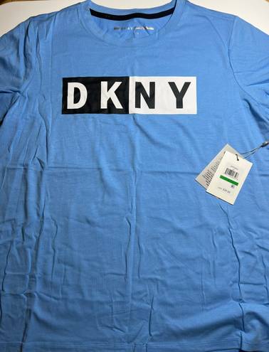 DKNY Large  LOGO TEE NEW WITH TAGS