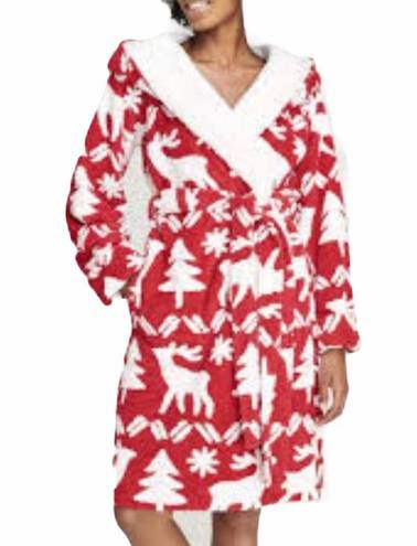 Vera Bradley  Reindeer Intarsia Fleece Robe, Red