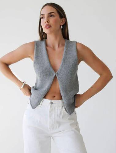 Rumor Boutique LF RUMORED TRENDING GREY KNIT VEST 