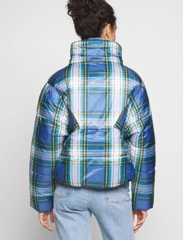 American Eagle NWOT  AE 80’s Puffer coat Jacket in plaid