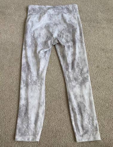 All In Motion gray white tie dye active leggings