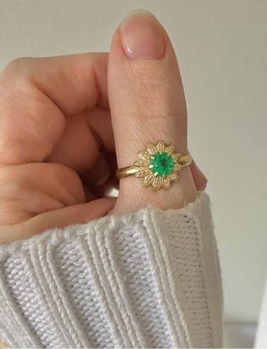 American Vintage Vintage “Eurydice” Green Gold Adjustable Cocktail Ring Sunburst Emerald Femme Classic