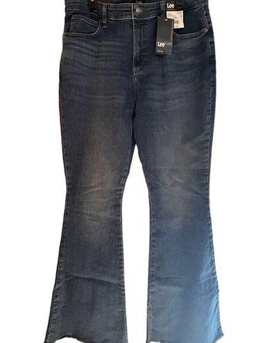 Lee  Women's Heritage High Rise Flare Jean with Raw Hem Size 16M NWT