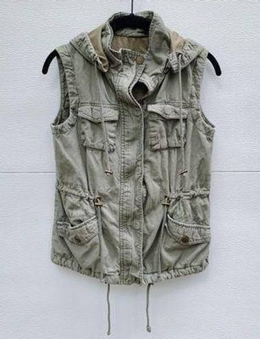 Fashionomics Vest