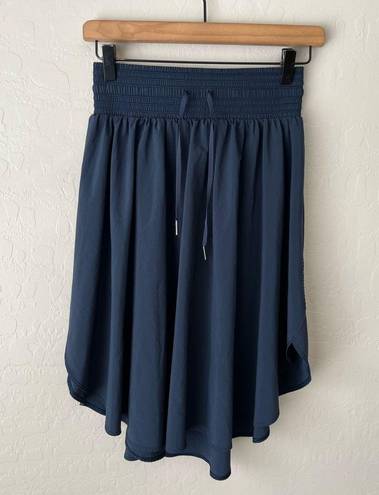 Lululemon  everyday skirt navy blue 6