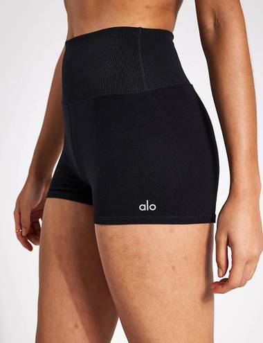 Aura Alo Alosoft  Short