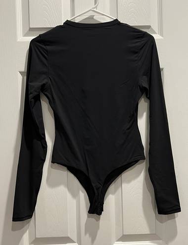 SKIMS FITS EVERYBODY LONG SLEEVE CREW NECK BODYSUIT ONYX MEDIUM