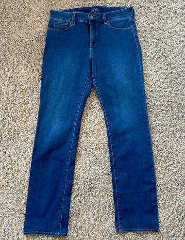 NYDJ  Marilyn Straight Leg Jeans Size 12 Cult Classic Slimming Shaping Lift Tuck