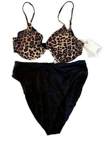 Good American NWT  Leopard Bikini Top with Black Bottom - Size 4(XL)