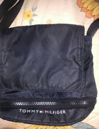 Tommy Hilfiger Handbag Long Strap Included