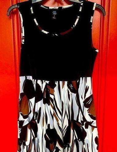 Saint Tropez West  Sleeveless Dress in Black/Brown w/ Pockets Size 8 - New Condit