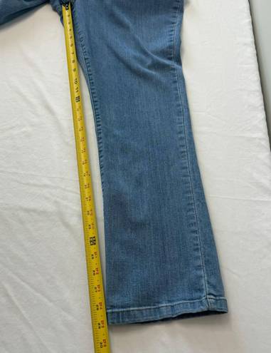 L.L.Bean  Classic Fit High Rise MOM Jeans Light Wash Size 14