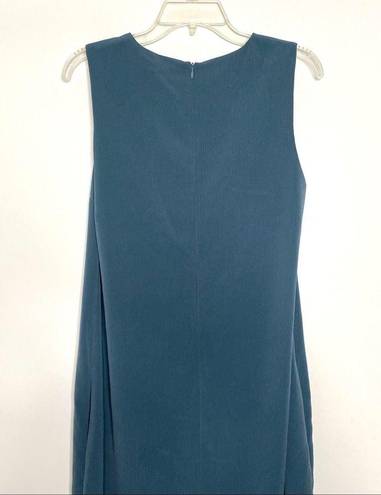 Mulberry Of Mercer  Dress V Neck Sleeveless Aline Blue Cocktail Formal Lawyer