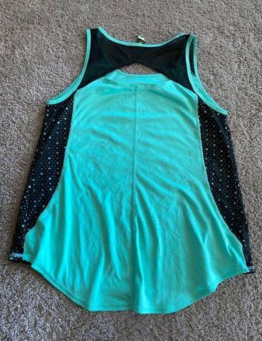 Xersion  women’s size extra large green athletic tank top