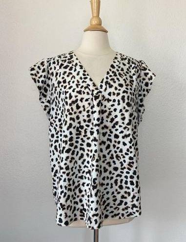 Cynthia Steffe White Animal Print Ruffle Short Sleeve V-Neck Chiffon Blouse