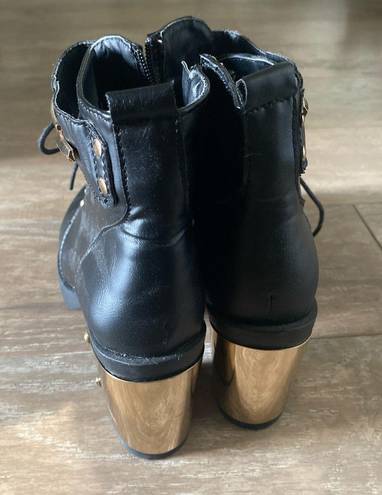 Boohoo gold plate lace up black combat boots 7