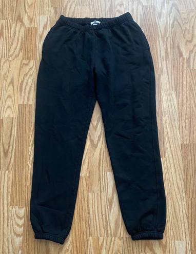 Good American BOYFRIEND SWEATPANTS IN BLACK - LARGE