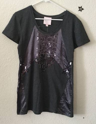 Romeo + Juliet Couture NWT  Tee