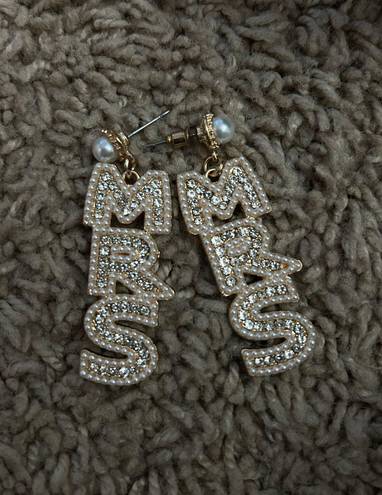 Mrs earrings