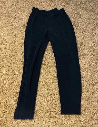 Fabletics  navy blue joggers size xs