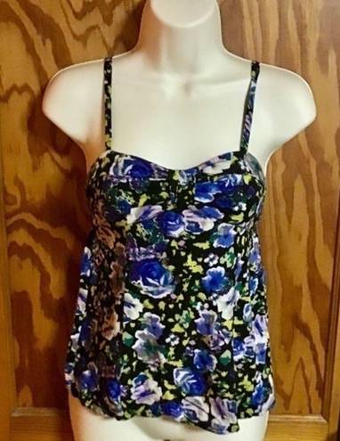 Kirra 3 for 20 $ bundle  pac sun floral bright tank top