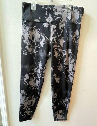 Marika black camo leggings and sports bra, size XL