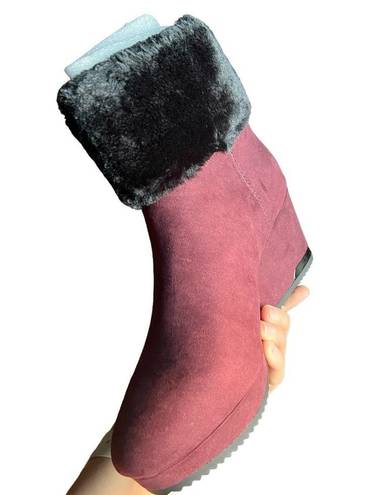 DKNY  Nadra  Burgundy and Black Faux Fur Suede Wedge Booties 9.5