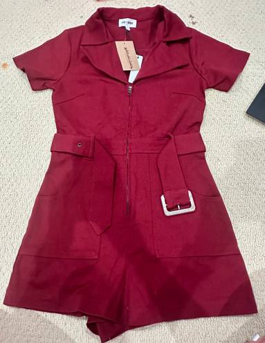 The Moon DAY +  GAMEDAY BELTED ROMPER (GARNET)