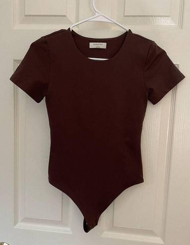 Aritzia Babaton Contour Crew Short Sleeve Thong Bodysuit Coffee Brown Small