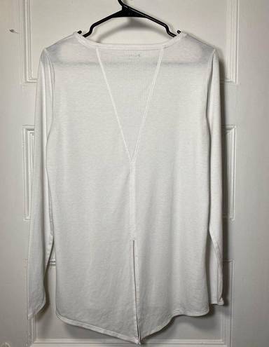 Athleta | ‘Essence’ Semi Fitted Long Sleeve Tee