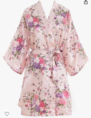 Floral Light Pink Bridesmaid Satin Feel robe with Tie Size M