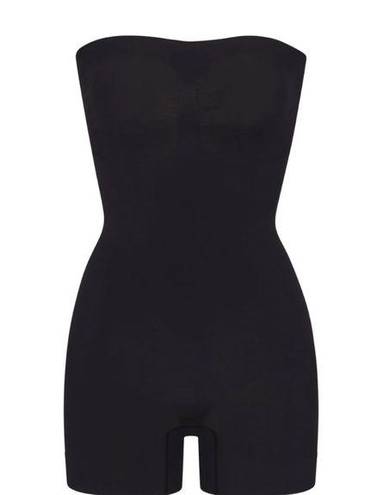 SKIMS NEW  Seamless Sculpt Strapless Shortie Bodysuit Onyx Size S