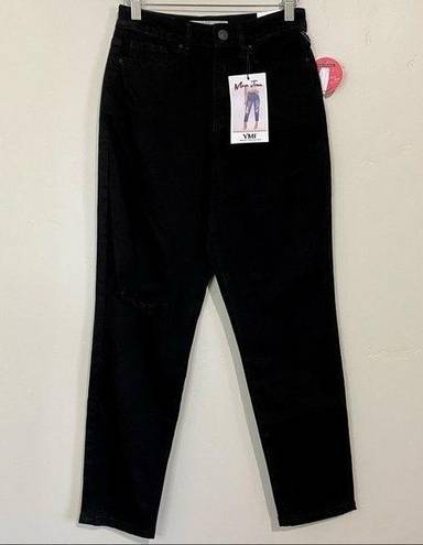 Ymi  Women’s Dream Authentic Denim Distressed Skinny Jean Black Size 26 NWT