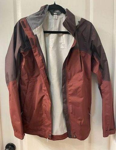 New REI women rain jacket Size XS