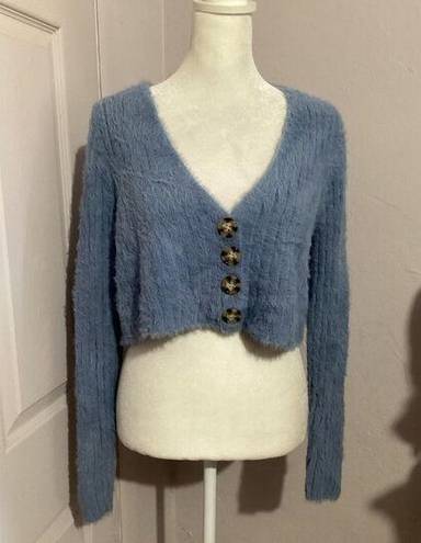 Sky And Sparrow  Light Blue Furry Long Sleeve Button Up Crop Top M