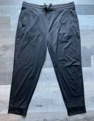 32 Degrees Heat NWT  Women’s Size XL Black Joggers with Front and Back Pockets