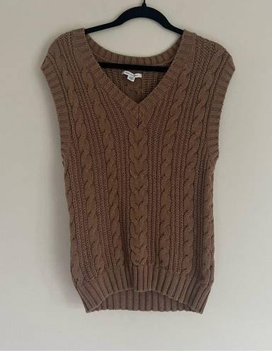 American Eagle  brown cable knit sweater vest