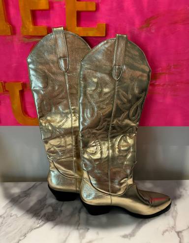 Cowboy Boots Gold Size 7