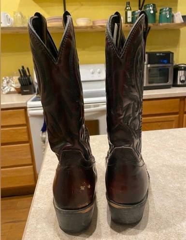 Cody James Cowboy boots, size 7D, color Black Cherry