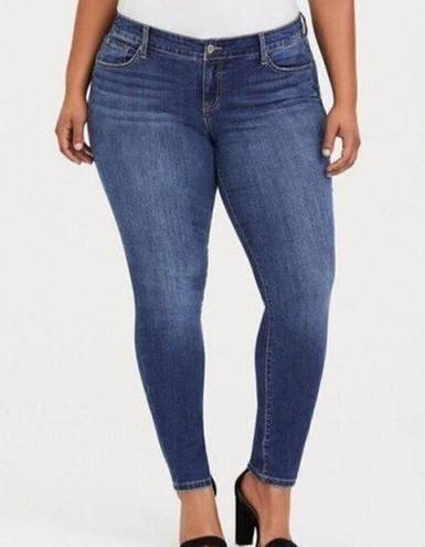 Torrid NEW NWT  Plus Size Classic Skinny Jean Vintage Stretch Medium Wash 26 Reg