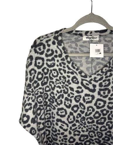 Harper Haptics by Holly  V-Neck Leopard Print Short Sleeve Gray Soft Tee Shirt