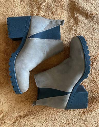 Dirty Laundry Lisbon Chelsea Boot