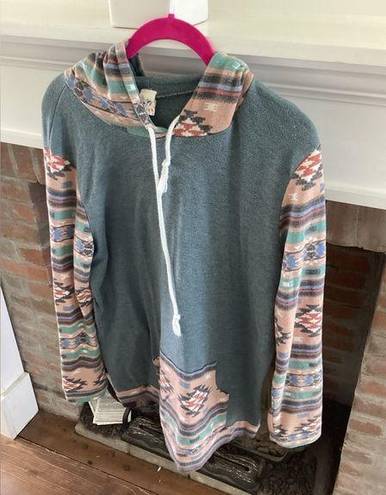 7th Ray  Plus Size XL Aztec Hooded Lightweight Sweatshirt