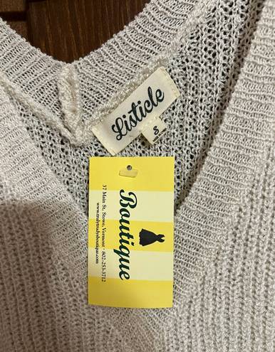 Listicle Vneck Sweater