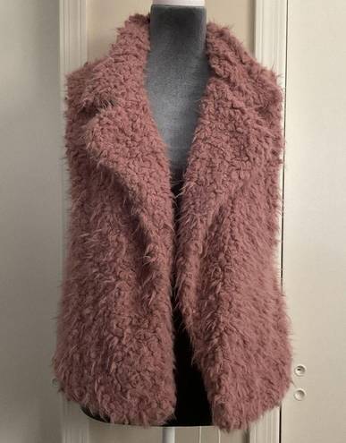 belle du jour NWT Faux Fur Vest 🧡