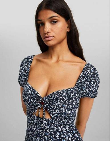 Bershka | NWT Black Floral Short Sleeve Cut-Out Print Midi Dress | Small