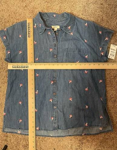 Style & Co  Denim Shirt Sz L Button Down Slits Embroidered Mushrooms Novelty Fun‎