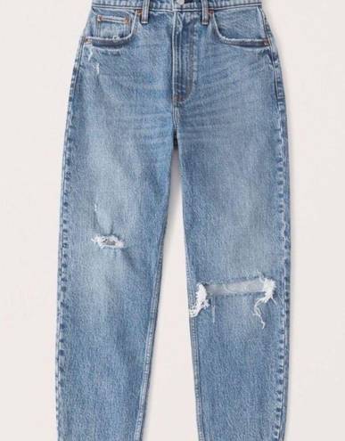 Abercrombie & Fitch Abercrombie the Mom high rise Jean size 00 24 short