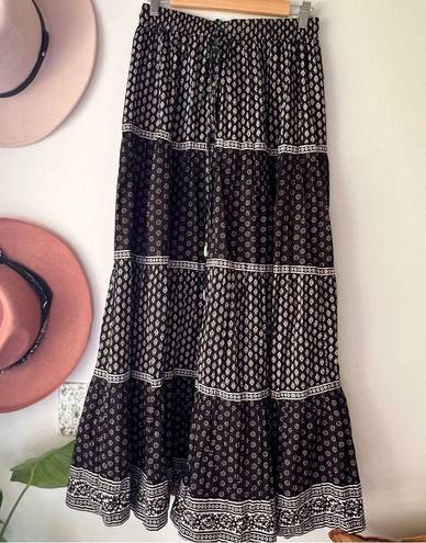 LALLA NISSA BLACK WHITE BOHO CRINKLE MAXI SKIRT ruffle tiered SIZE Medium